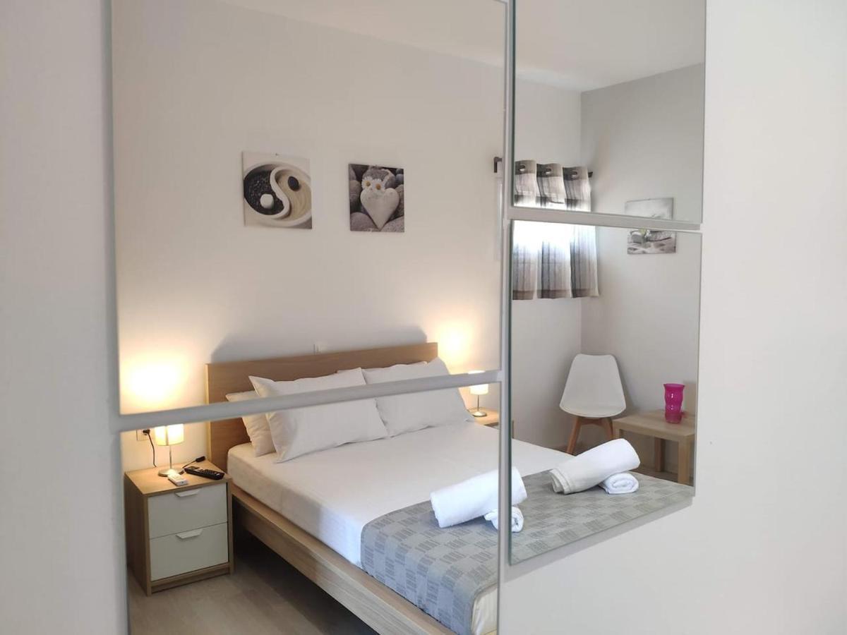 Makrýgialos Neva Apartments By The Beach מראה חיצוני תמונה